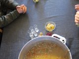 IMG 0027  Så er der noegt at varme sig på -.. gule ærter