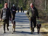 DSC04502  de sidste hunde tilbage efter deres 1ste slip (Eto kan vist også gå stort her?)