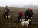 IMGP3743  Leif kan ikke finde sig selv .. dvs GPSen .. Erling prøver også rode med 'rytmeboksen' .. der skal vist mere strøm på