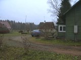 P1010654  Gunnar egnet hus TV og nye gæstehytte/penionat i liogefor i baggrund