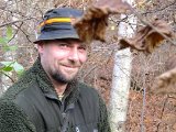DSCF0715  Kenneth holder den sneppe vi begge skød til og ramte .. jo der var en del blade og krat