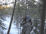 IMG 1029  Nej int .. går vidara i skogs kanten o i gennom gammel skogen