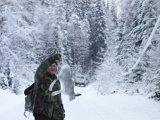 DSC00221  hurtig på plads og ..!! der er den .. se den er blå /sølvgrå og ikke helt snehvid (er en lokal afart .. ikek hybrid med fälthare)