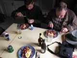 IMG 2480  Nå ingen fugl..Happy blev 'vild' og løb af hånd i mose..kom dog igen fter 10-15min..hjem og ha god fyldig skovfrokost med noget DK øl