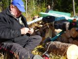 DSC01751  Tja til elkablet blevt kørt over og rykket ud af kløven.. Golle arbejder på reparation