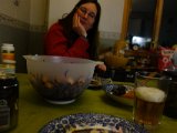 DSC02619  Merete kokser rund i alt muligt grønt.. men lidt ryg fra min B fra igår kunne godt spises